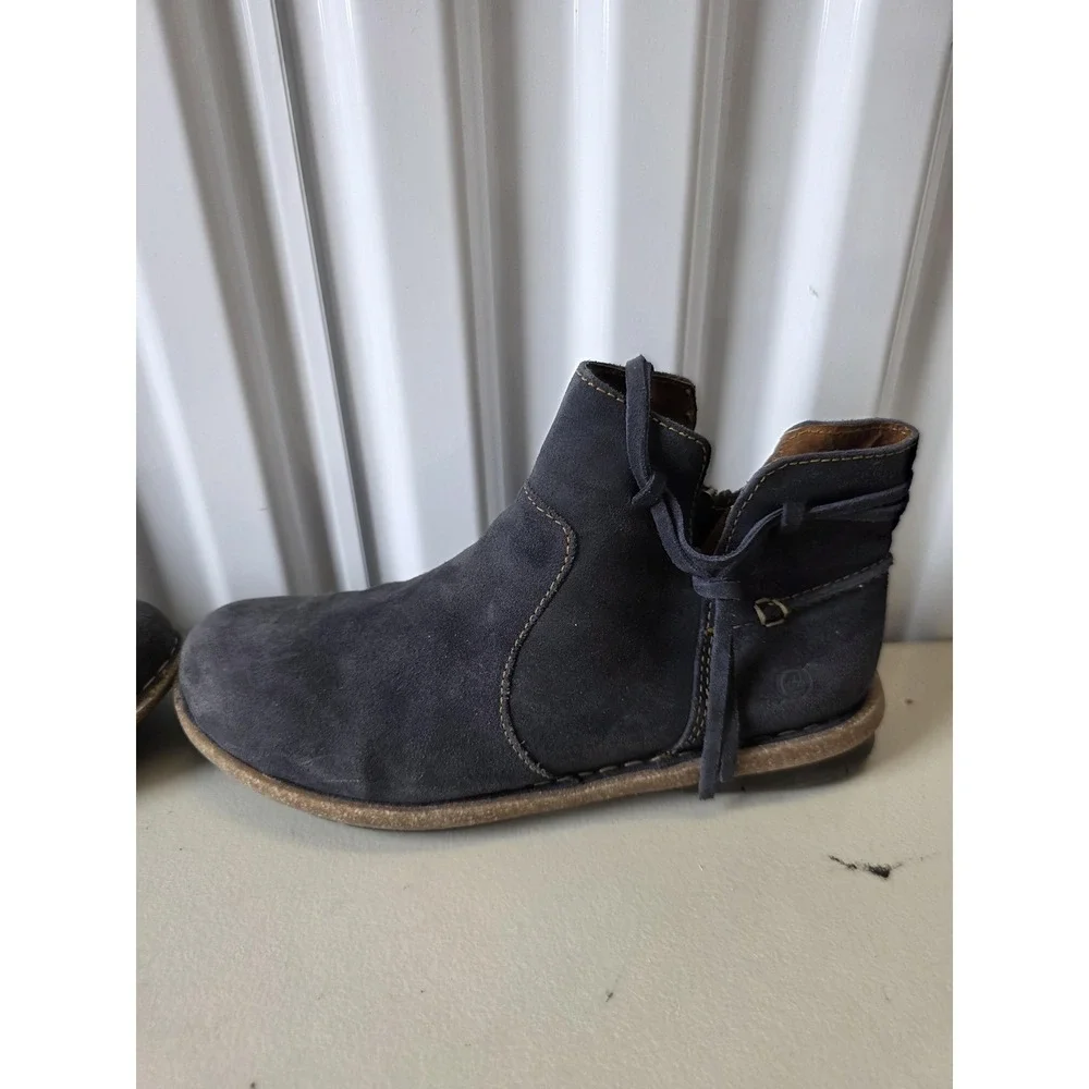 Born Ankle Boots Womens Size 9.5 Blue Suede Zip Flat Casual Booties BR0017434